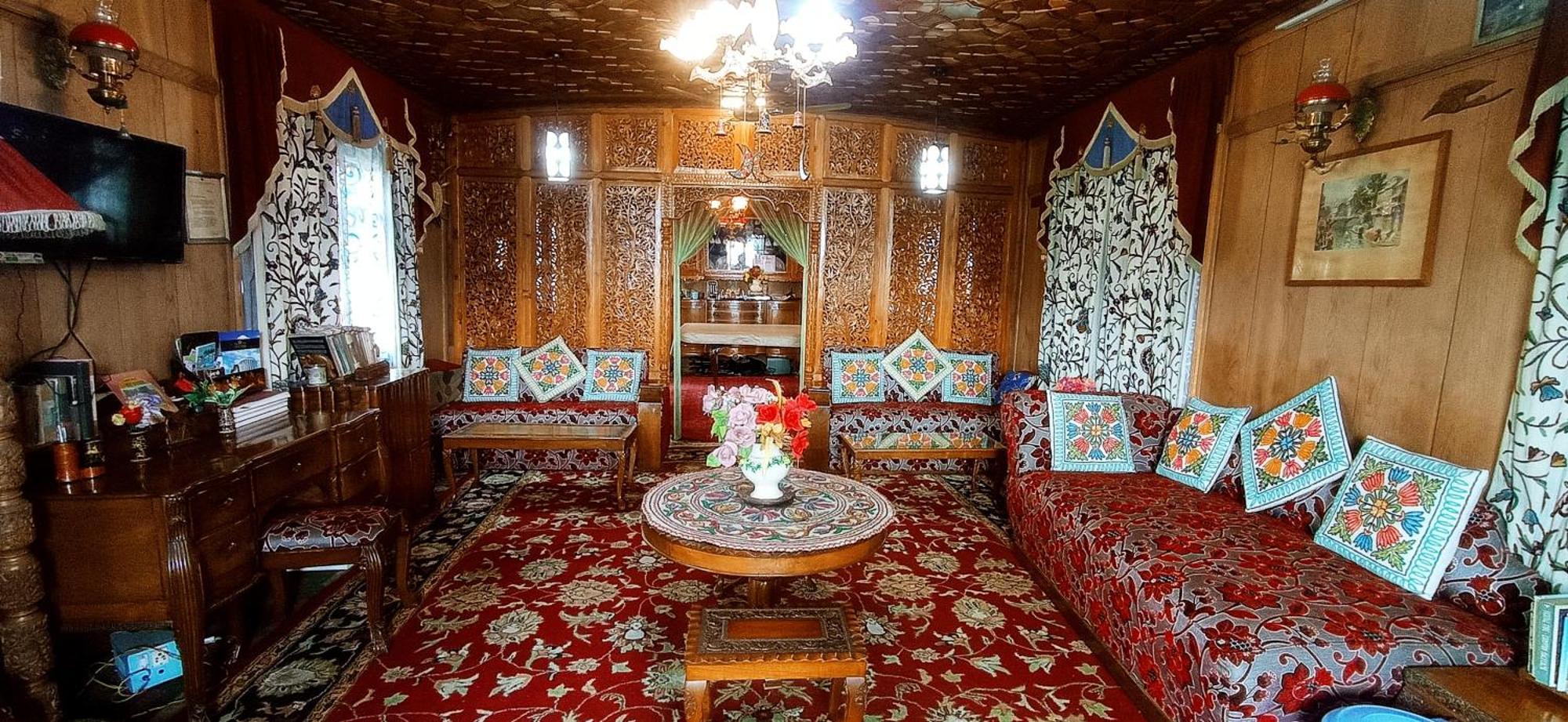 Merry Dawn Houseboat Srinagar  Exterior photo